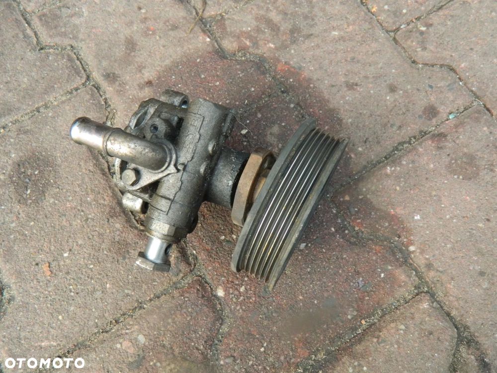 Seat VW Audi Skoda 1.4 16V  Pompa Wspomagania - 1