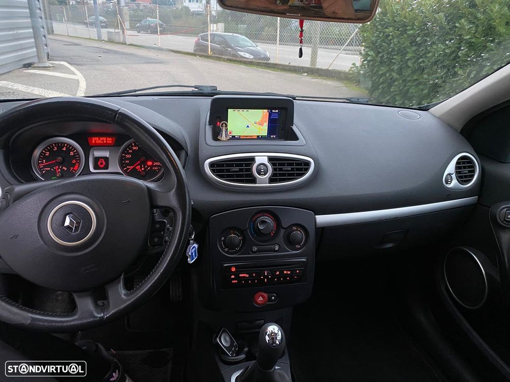 Renault Clio Break 1.2 16V Dynamique - 8