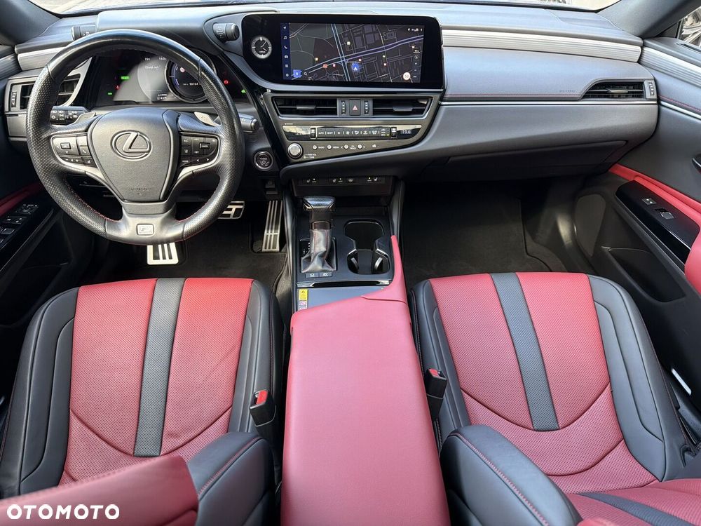 Lexus ES 300h F Sport Edition - 16