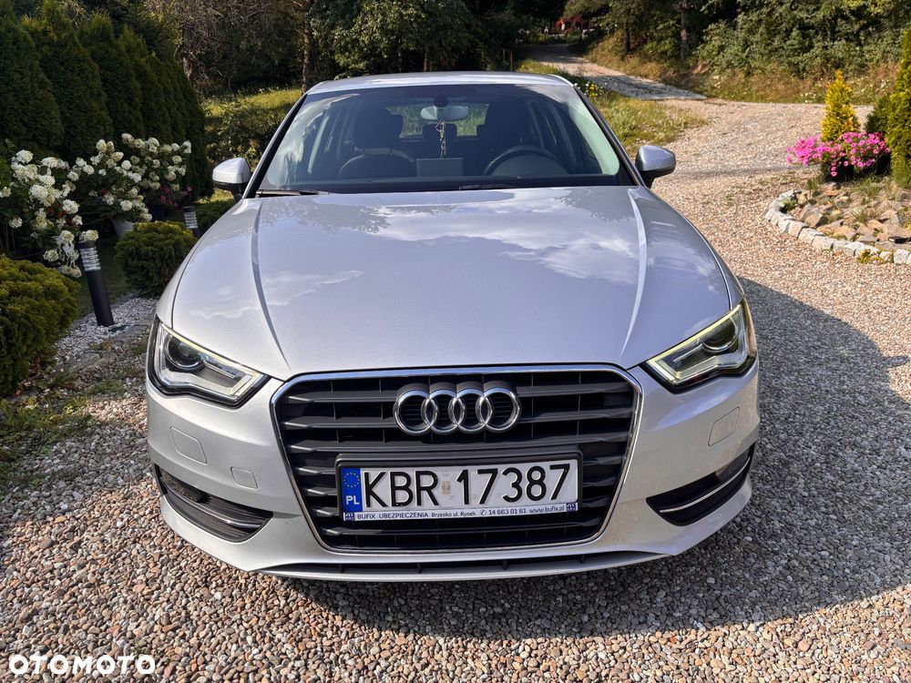 Audi A3 Sportback 1.6 TDI ultra Attraction - 16
