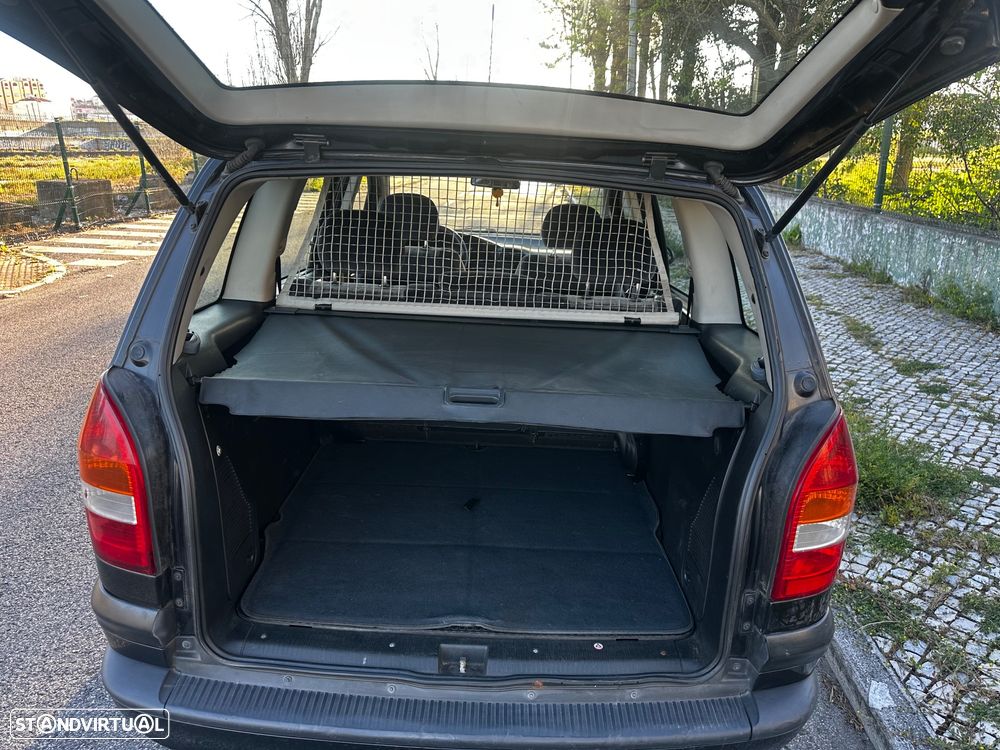 Opel Zafira - 9