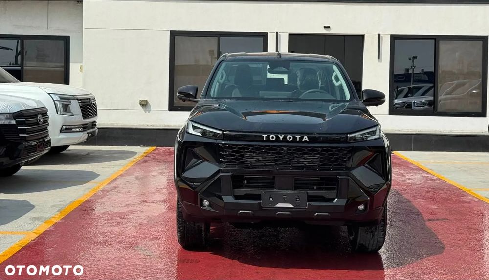 Toyota Hilux 2.8 D-4D Double Cab GR Sport II 4x4 - 14