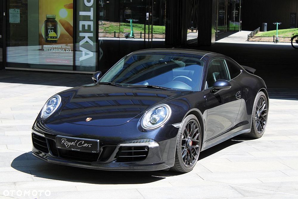 Porsche 911 Carrera 4 GTS PDK - 1