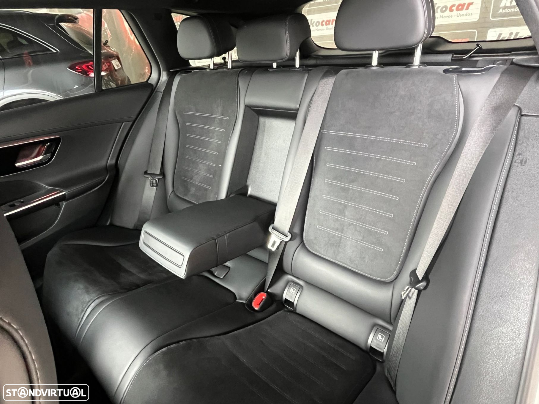 Mercedes-Benz C 300 e AMG Line - 37