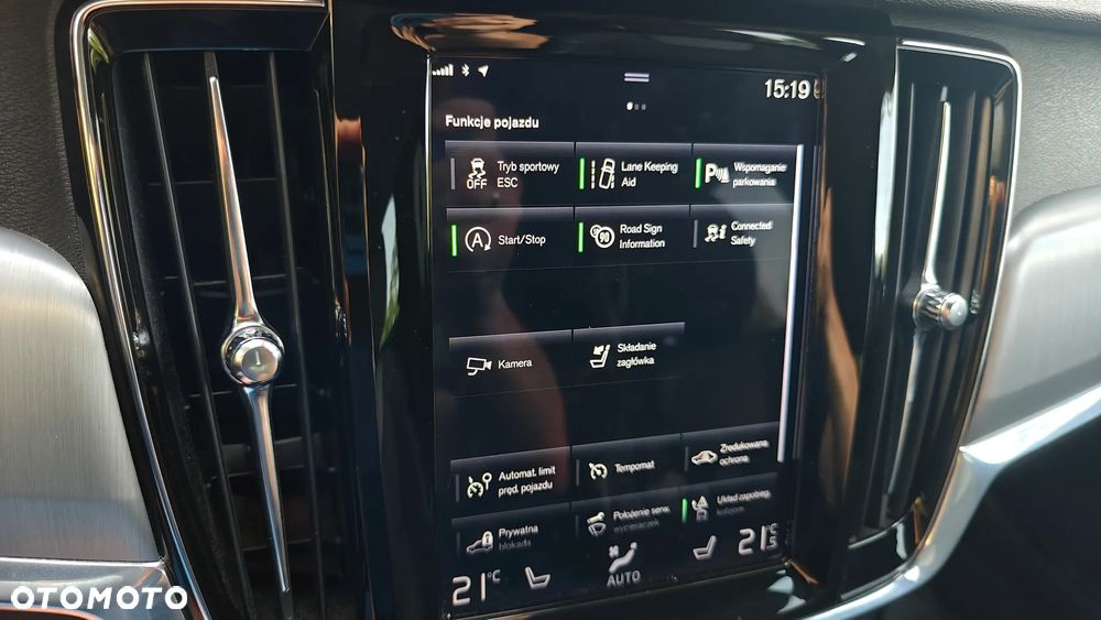 Volvo V90 D4 Momentum Pro - 23