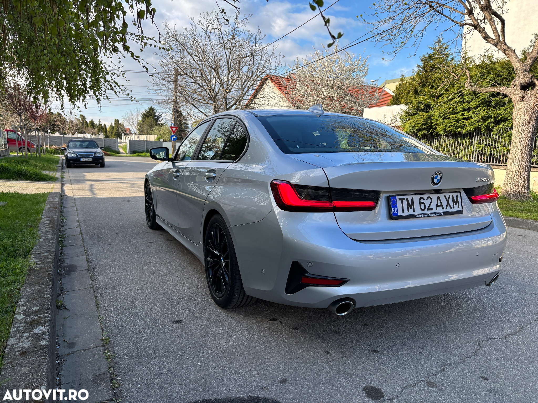 BMW Seria 3 330e Aut. Sport Line - 3