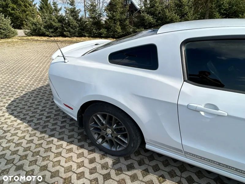 Ford Mustang - 11