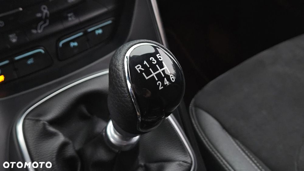 Ford Kuga 2.0 TDCi 4x4 ST-Line - 33