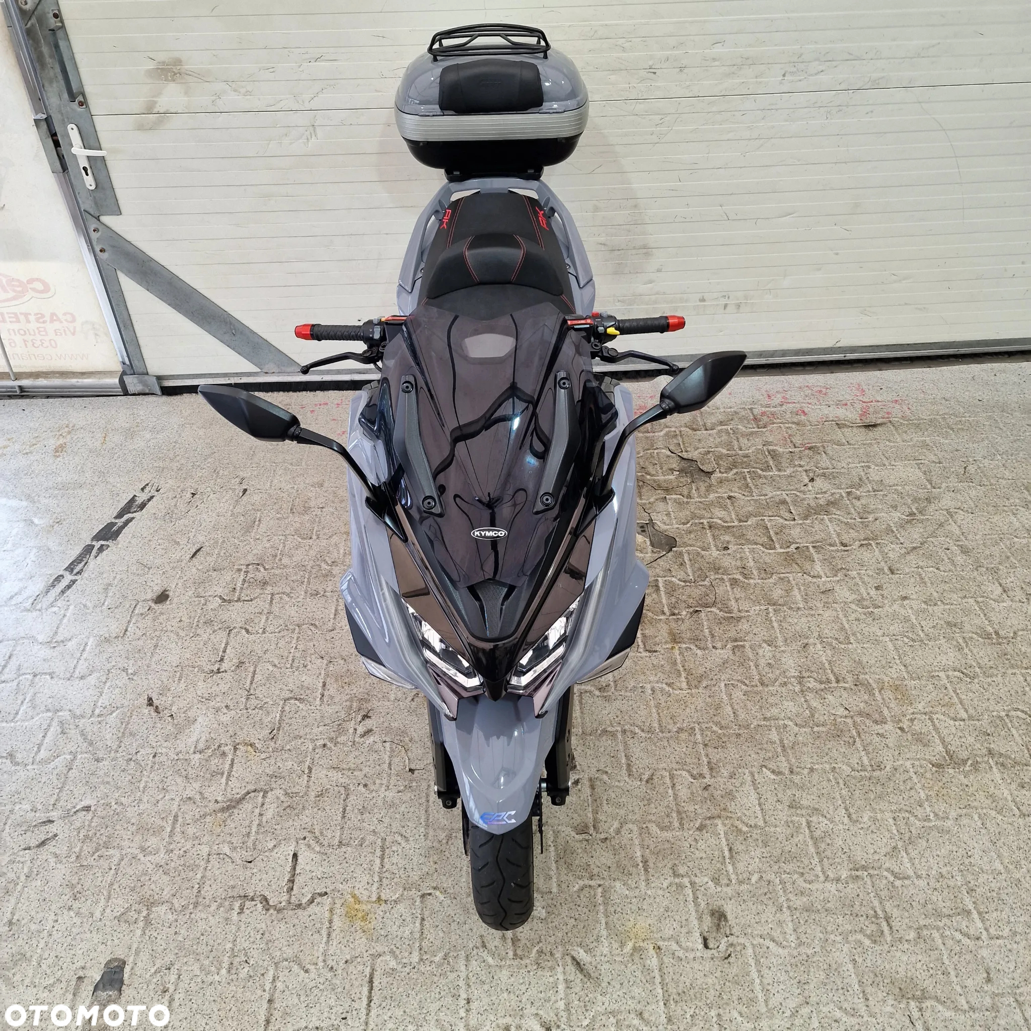 Kymco AK 550 - 12