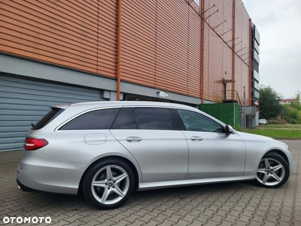 Mercedes-Benz Klasa E 220 d 9G-TRONIC AMG Line - 21