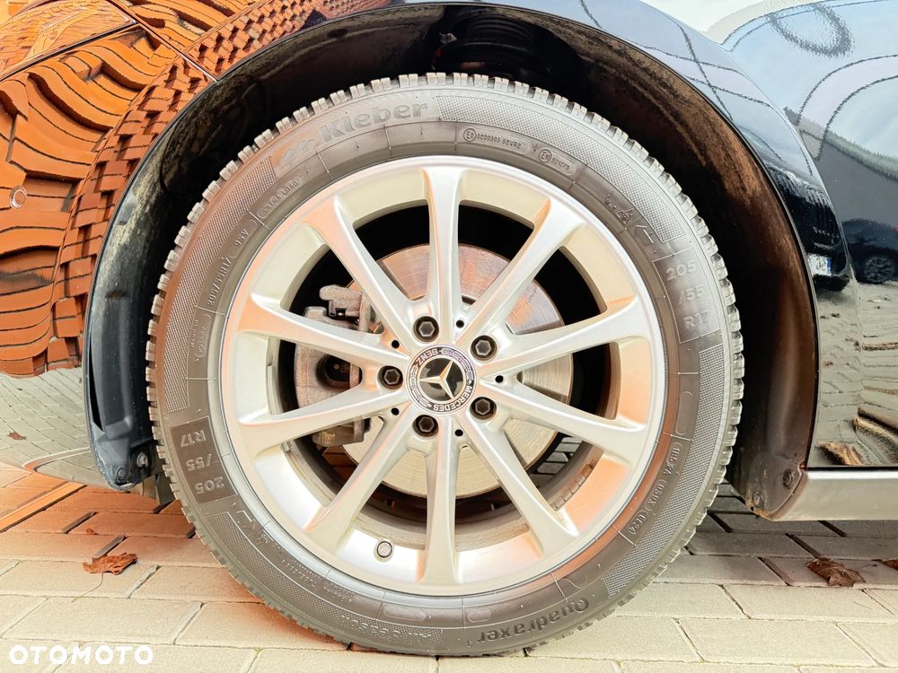 Mercedes-Benz Klasa A 200 d 4Matic 8G-DCT - 22