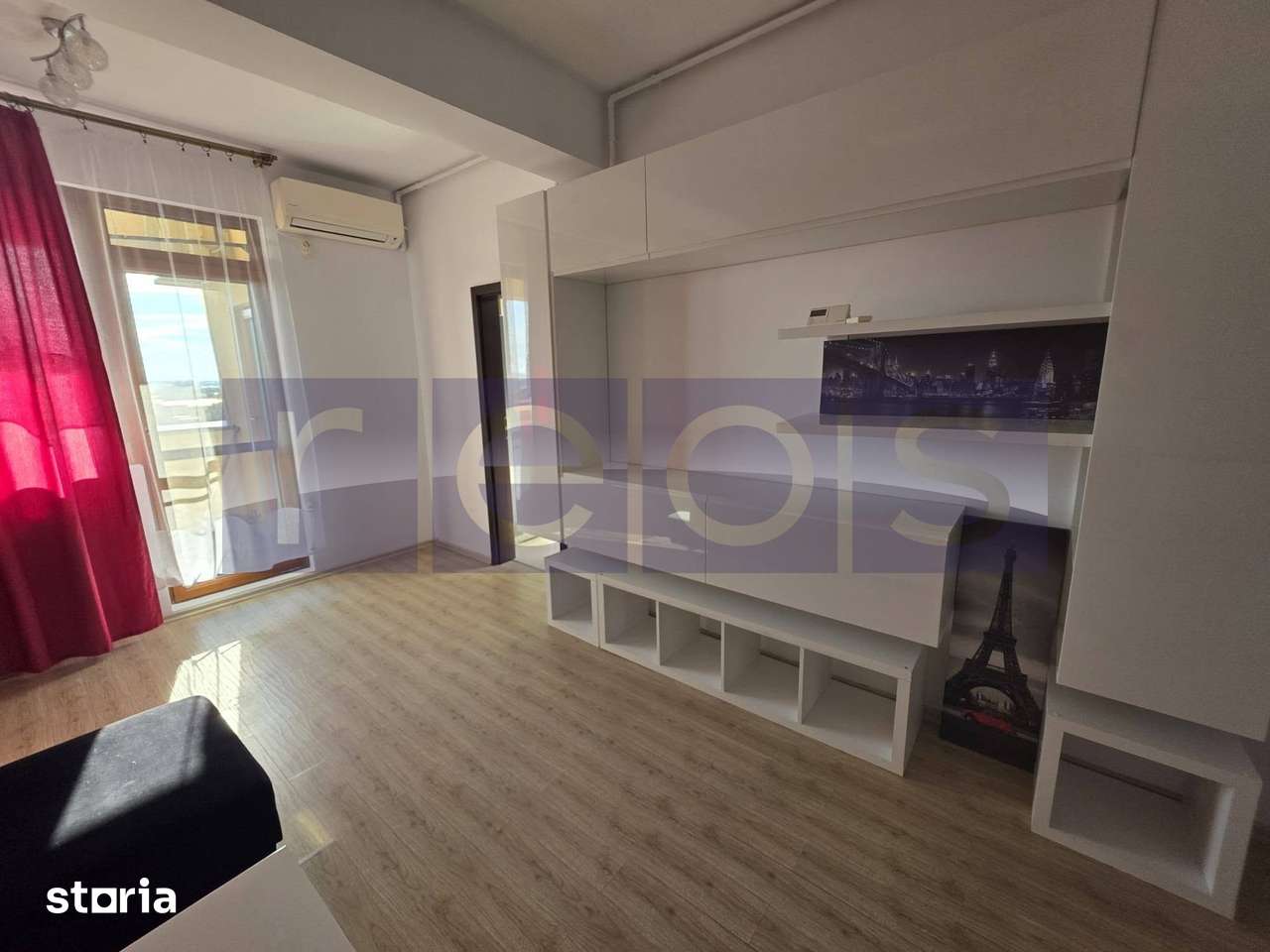 DE VANZARE 2 CAMERE PRELUNGIREA GHENC EA | PARCARE | CARTIERUL LATIN — fotografia 1