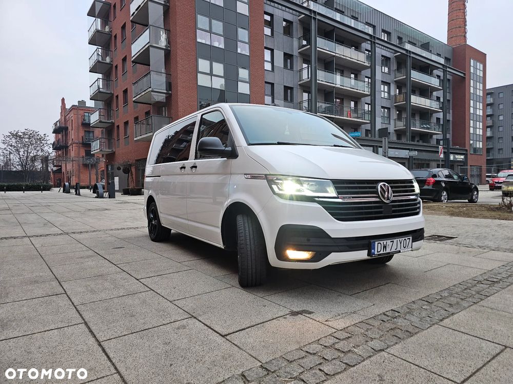 Volkswagen Multivan - 2