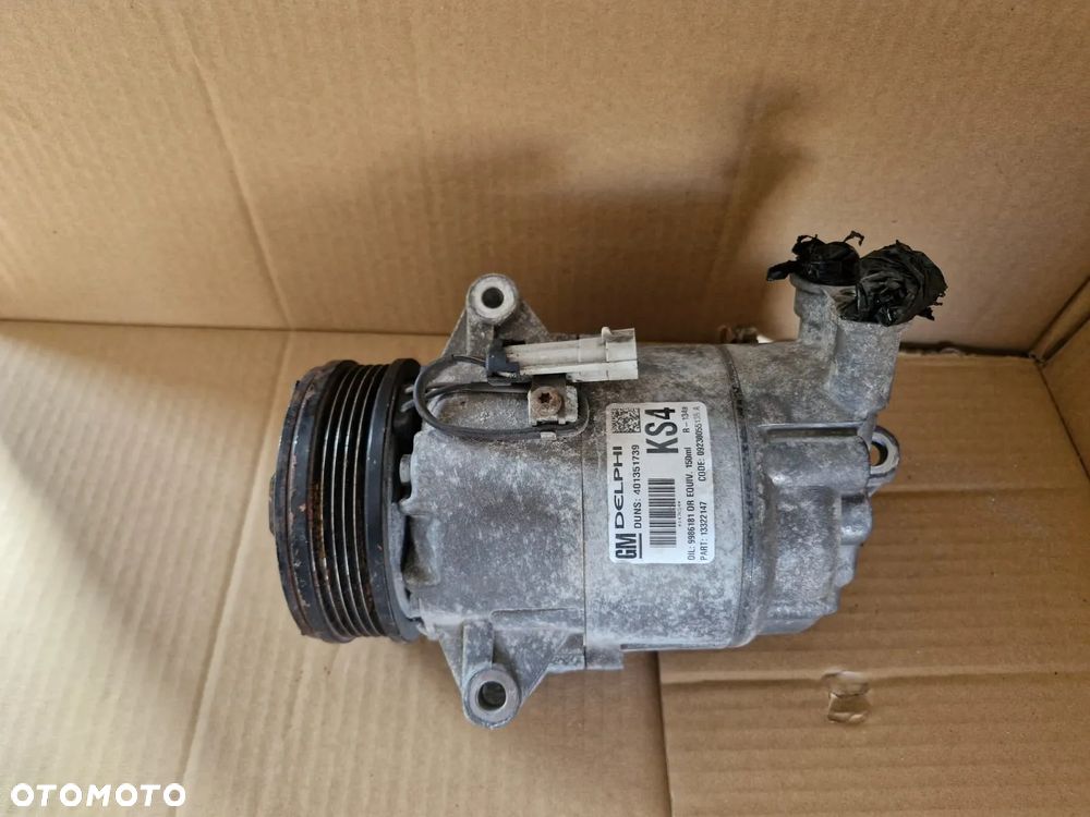 Sprężarka kompresor klimatyzacji Opel Astra h III Zafira B 13322147 KS4 - 1