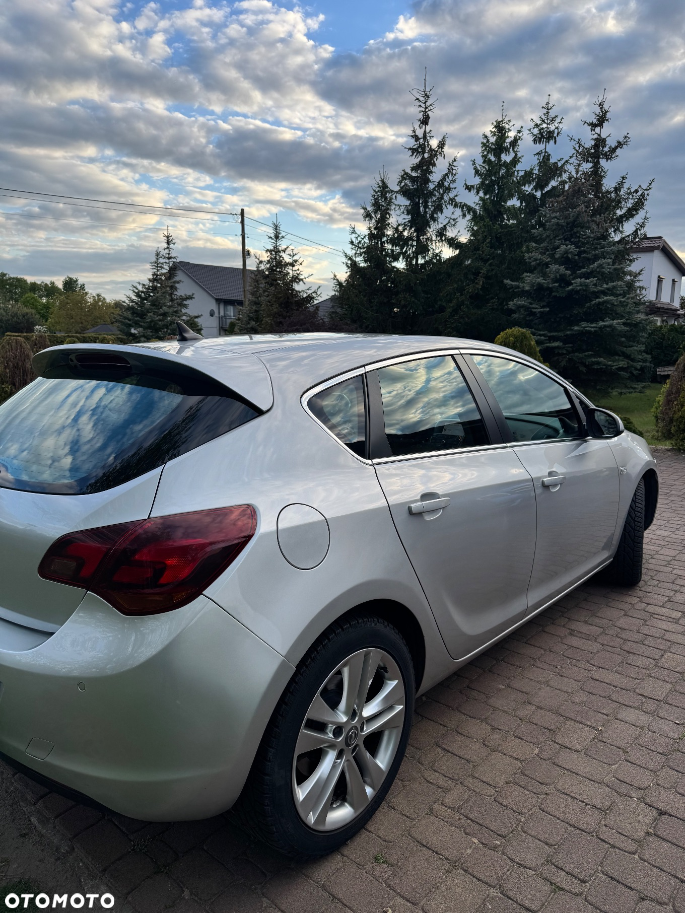 Opel Astra 1.6 Turbo Automatik Cosmo - 3