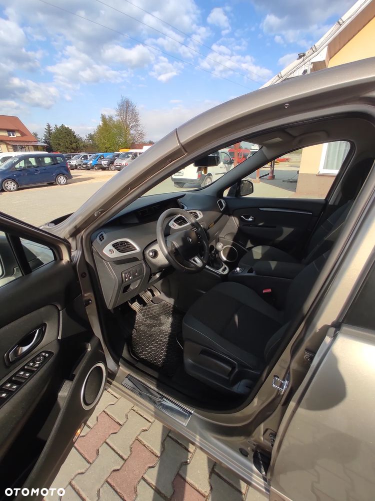Renault Grand Scenic dCi 110 LIMITED - 15