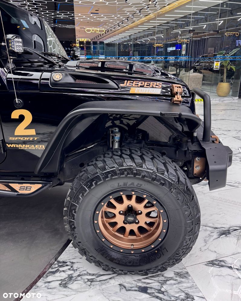 Jeep Wrangler - 13