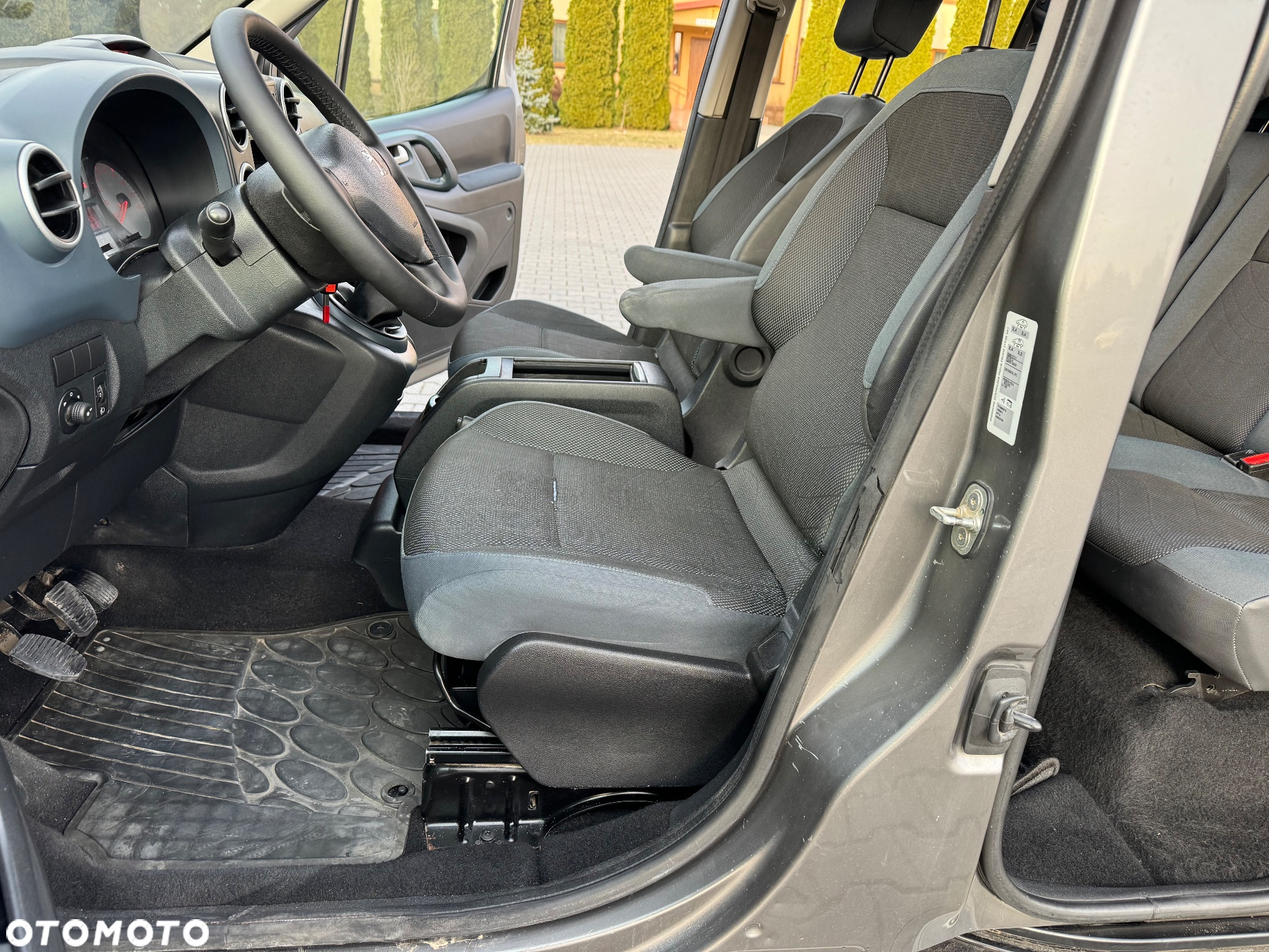 Peugeot Partner - 16