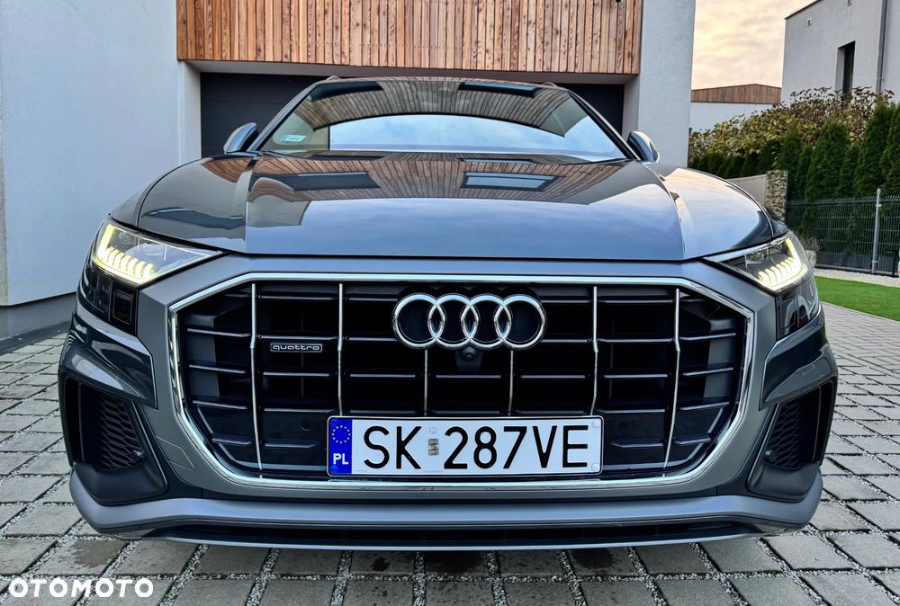 Audi Q8 - 8
