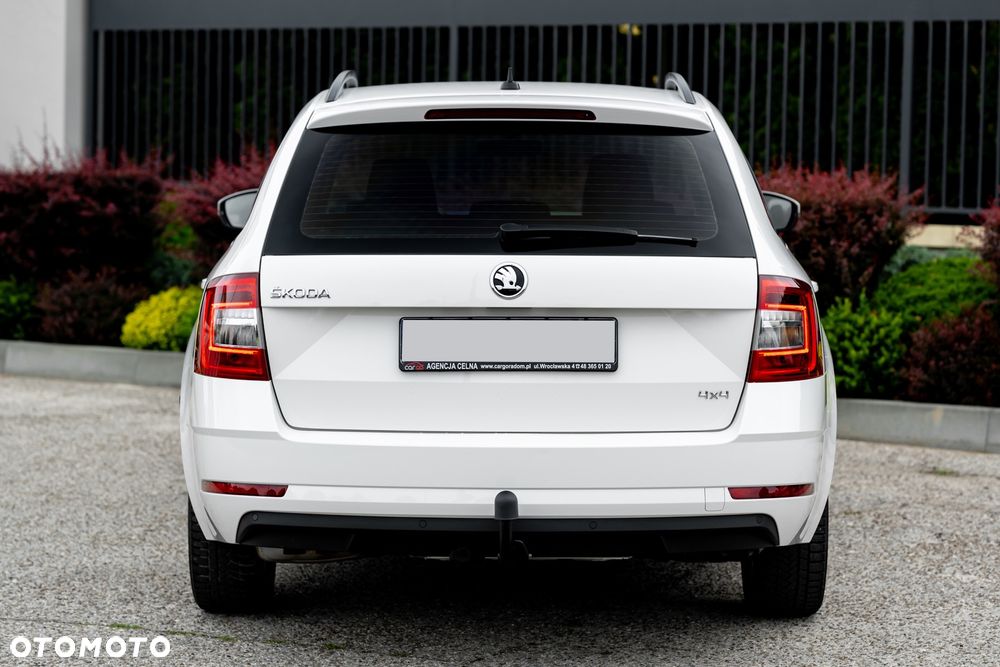 Skoda Octavia 2.0 TDI 4x4 DSG Style - 11