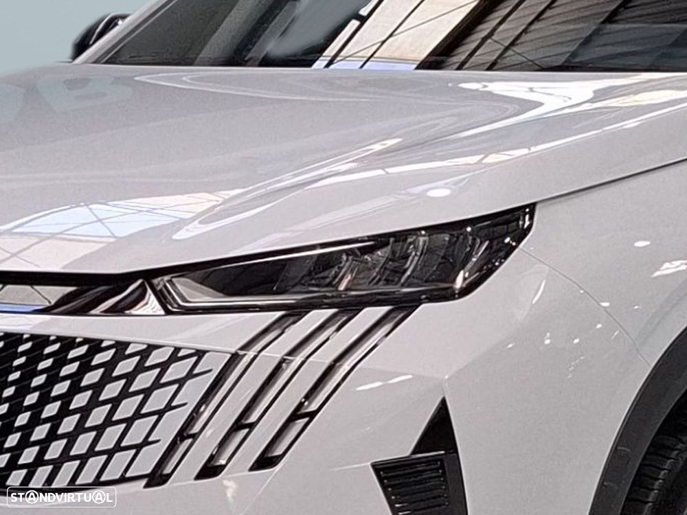 Peugeot 5008 1.2 Hybrid Allure e-DCS6 - 11