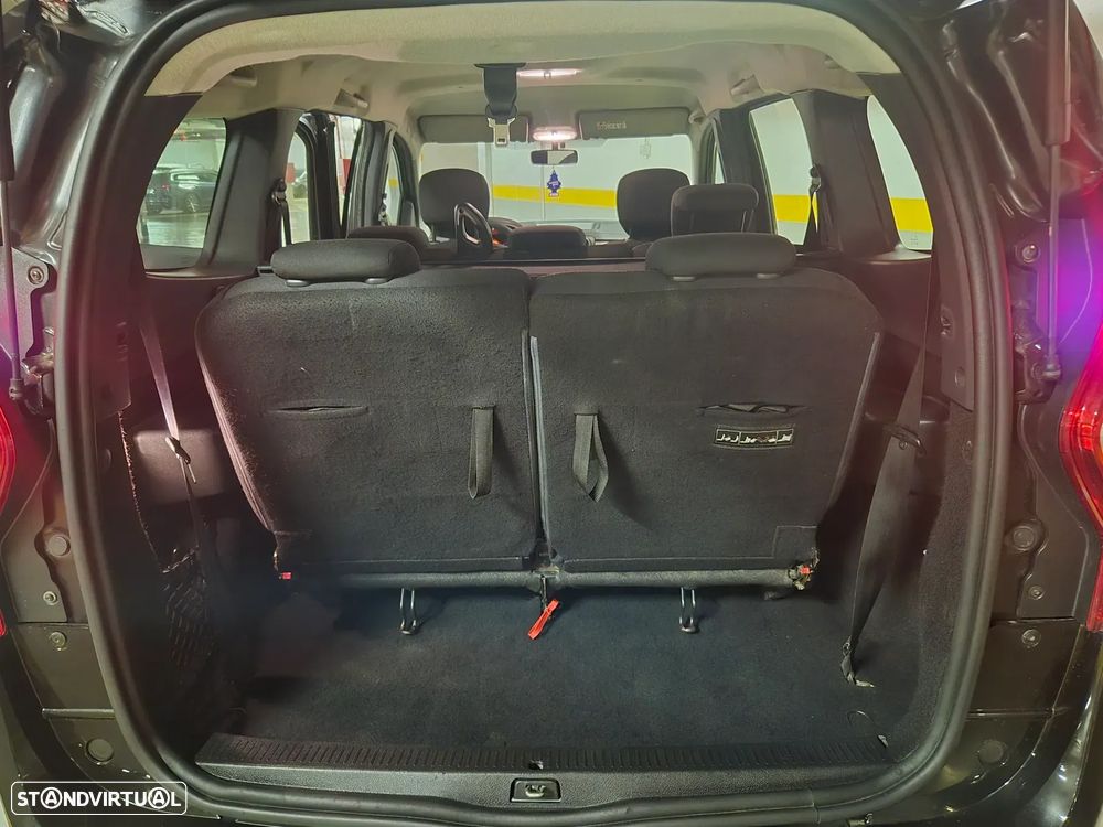Dacia Lodgy 1.2 TCe Confort 7L - 32