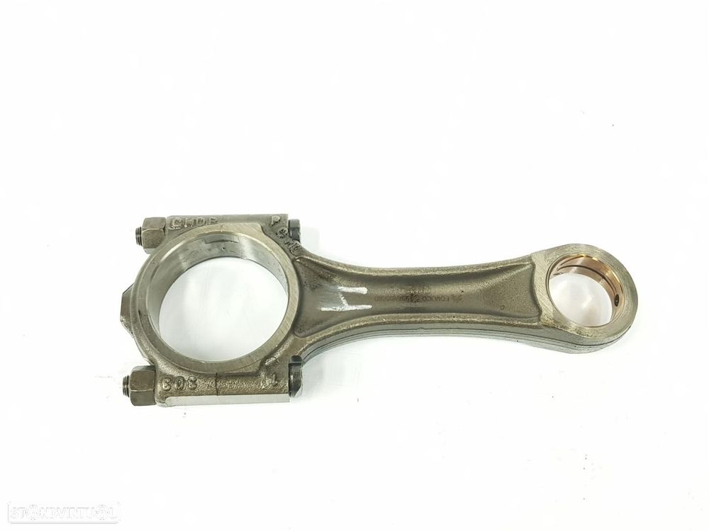 BIELA FORD KUGA CBS - 1