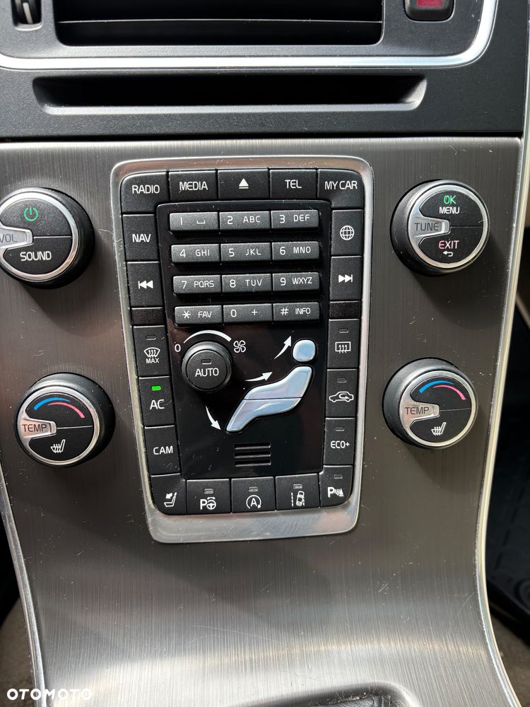 Volvo V60 - 11