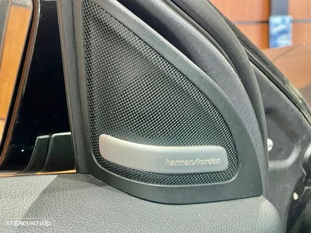 Mercedes-Benz A 45 AMG 4Matic Speedshift 7G-DCT - 12