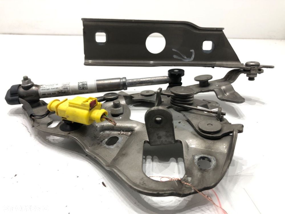 ZAWIAS MASKI PRAWY PRZÓD - 444.00 PLN - AUDI Q7 (4MB, 4MG) 2015 - 2022 3.0 TDI quattro 200 kW [272 - 1