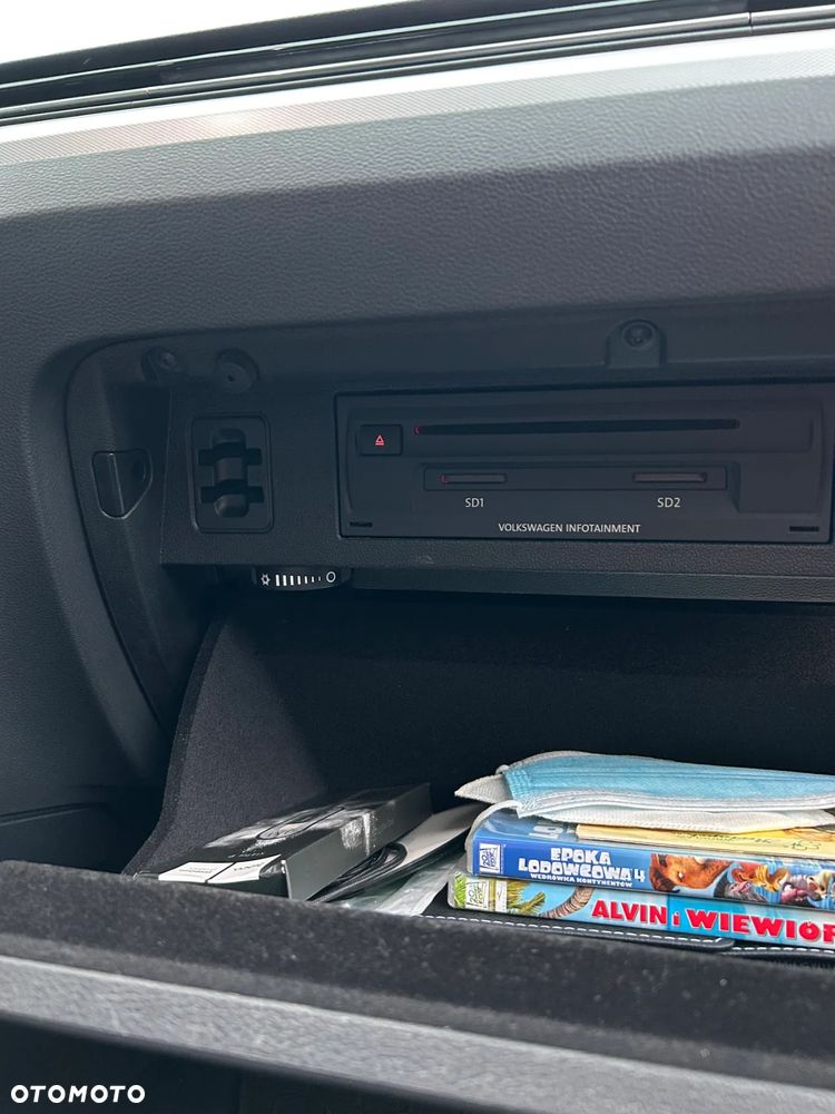 Volkswagen Passat - 13