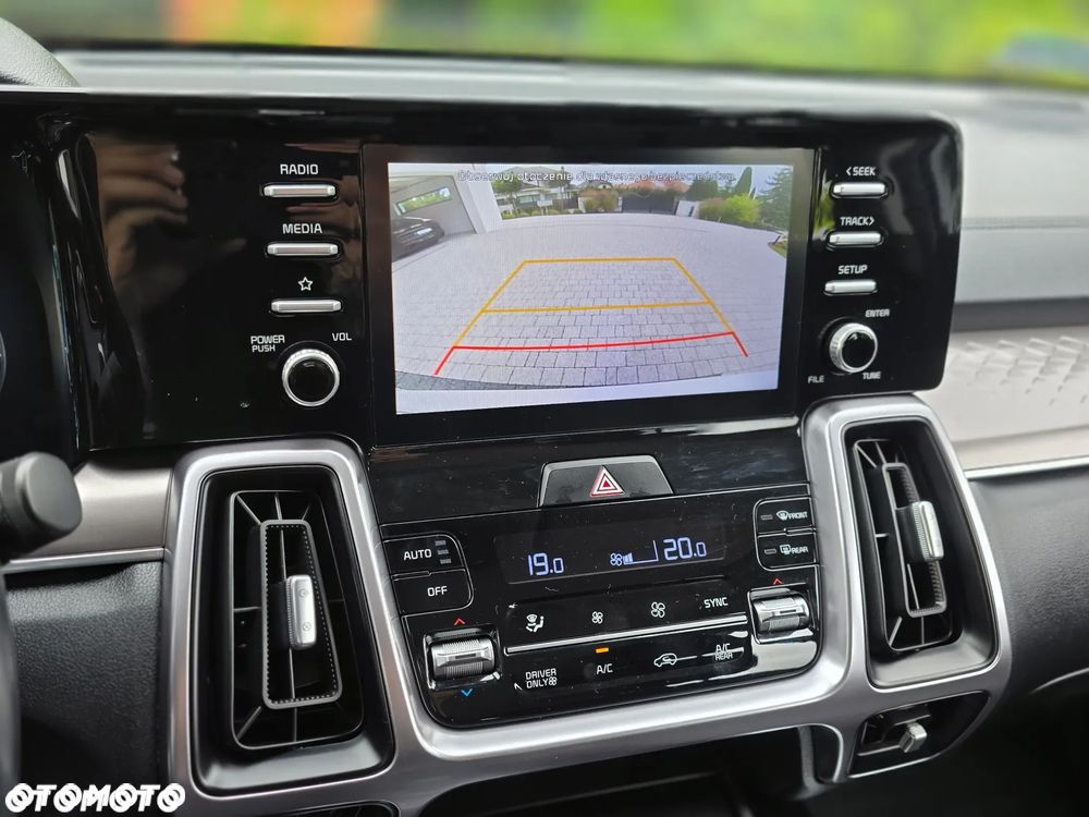 Kia Sorento 1.6 T-GDI HEV L 7os - 22