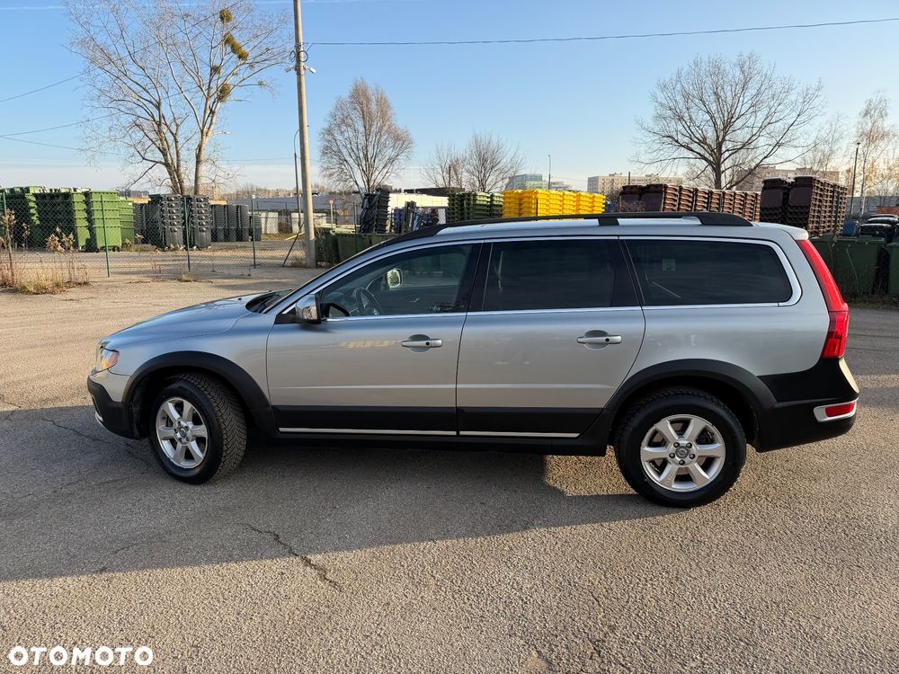 Volvo XC 70 3.2 AWD Momentum - 4