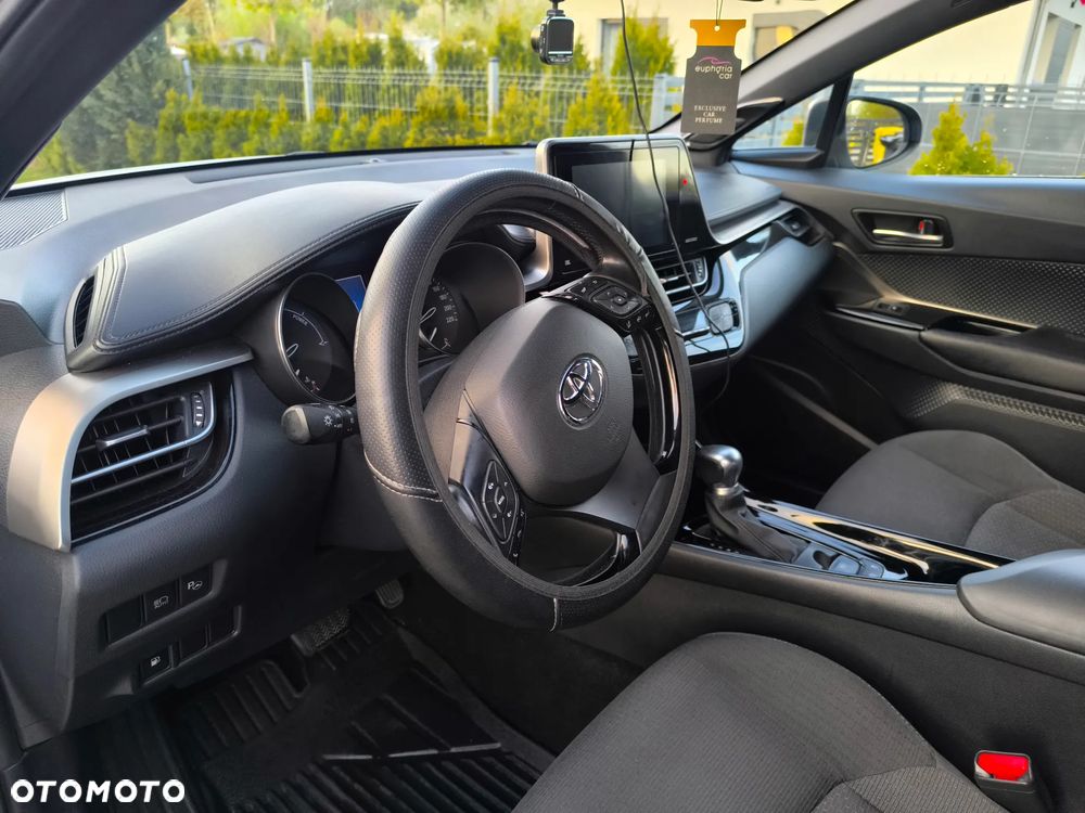 Toyota C-HR Style - 10