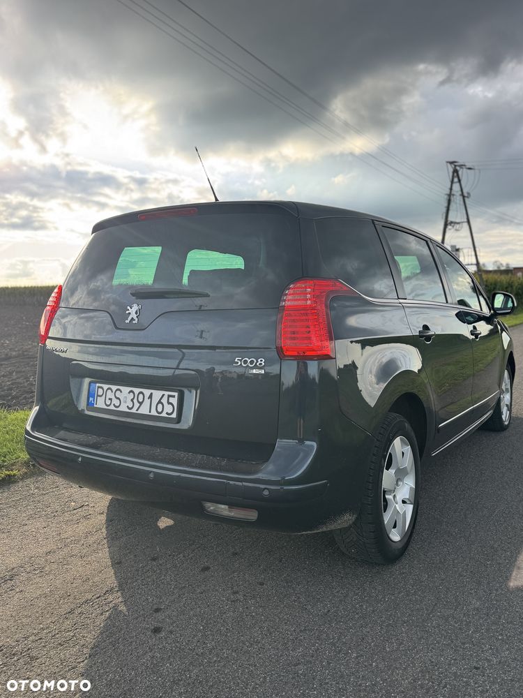 Peugeot 5008 - 3