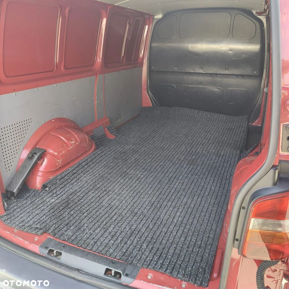 Volkswagen Transporter T5 - 23