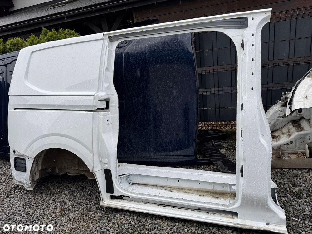 Bok prawy FORD TRANSIT CUSTOM MK2 24r L1 - 1