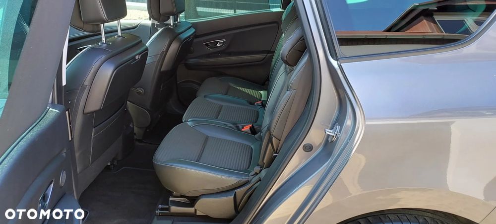Renault Scenic - 26