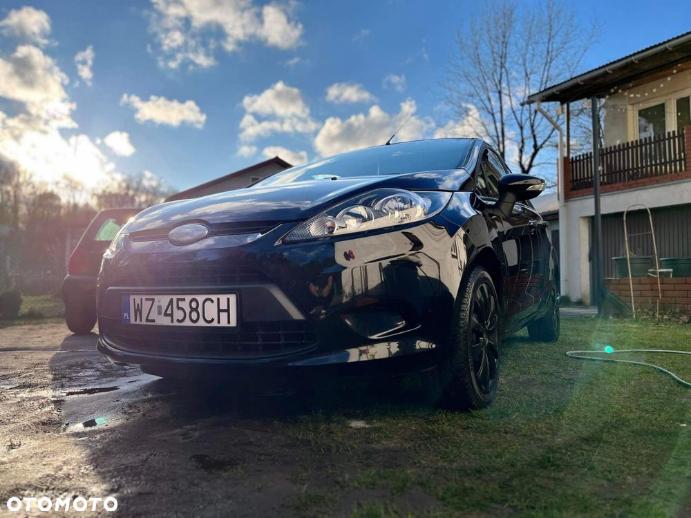 Ford Fiesta 2010 photo 5