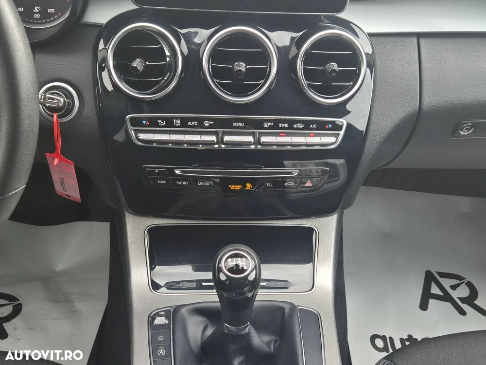 Mercedes-Benz C 180 T-Modell - 19