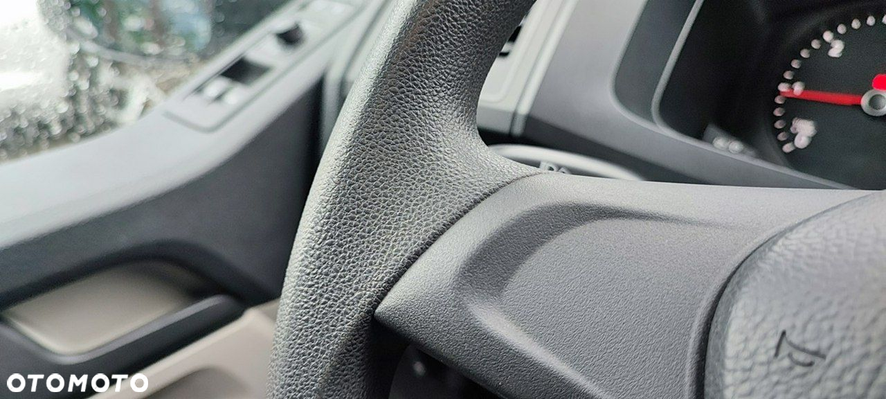 Volkswagen Transporter - 15