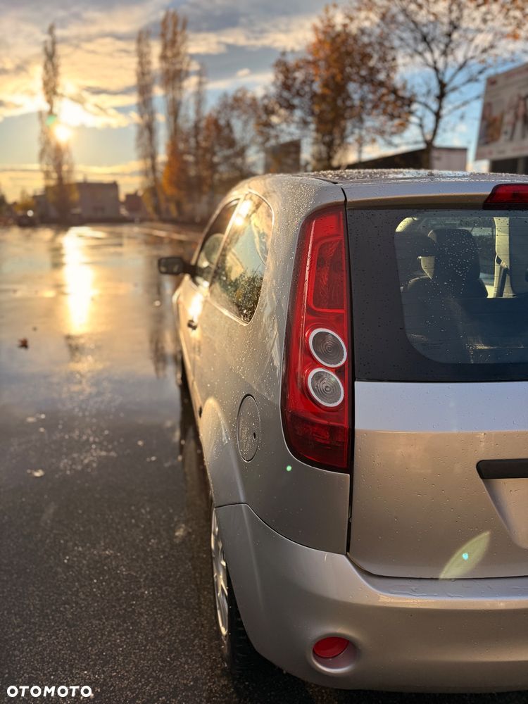 Ford Fiesta 1.3 Gold X - 8