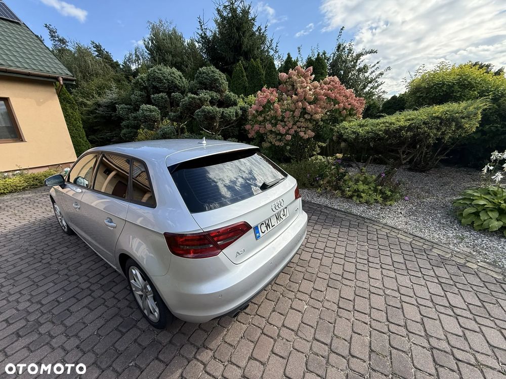Audi A3 Sportback - 4