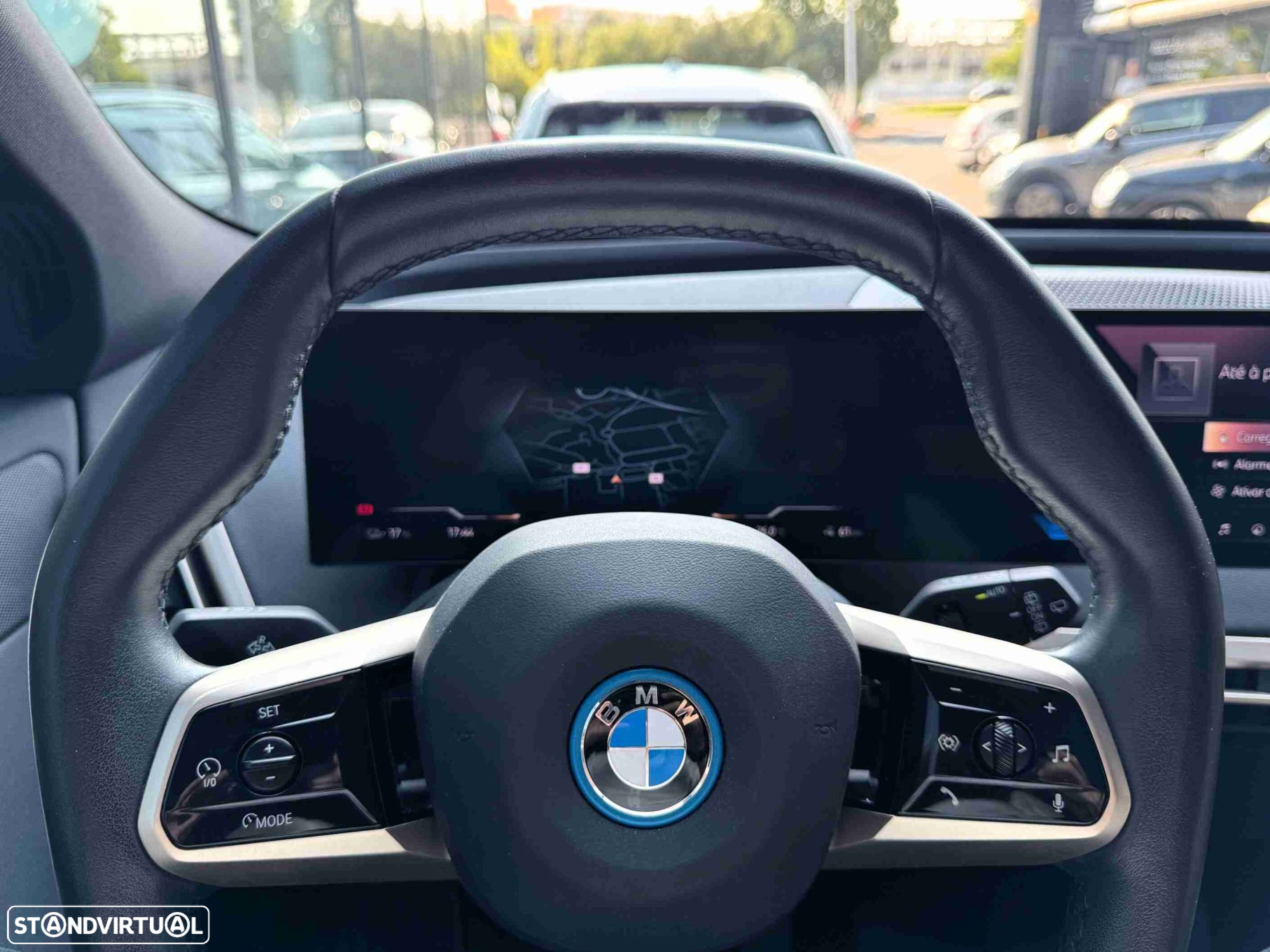 BMW iX xDrive 40 Pack Desportivo - 12
