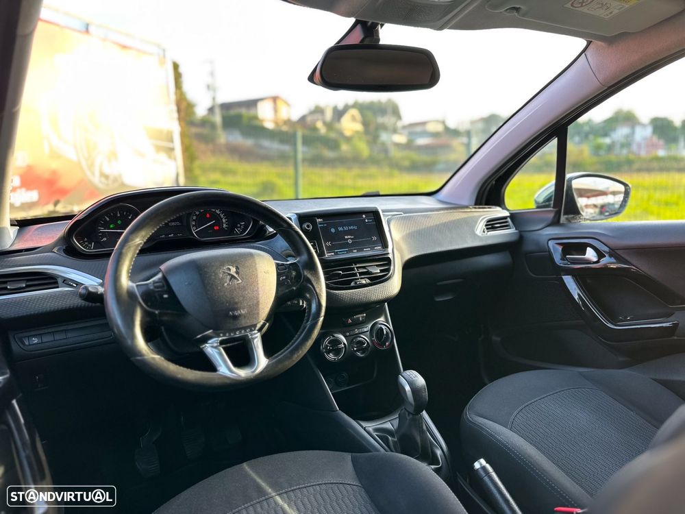 Peugeot 208 1.6 BlueHDi Style - 13