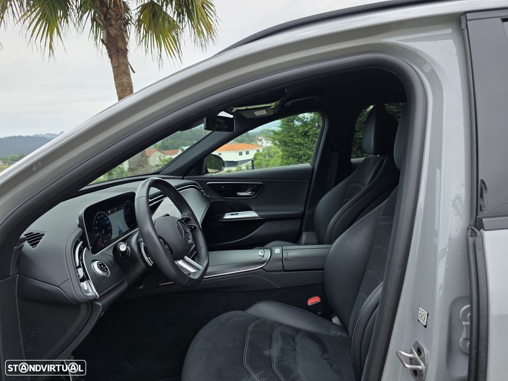 Mercedes-Benz E 300 de 4Matic 9G-TRONIC AMG Line - 21