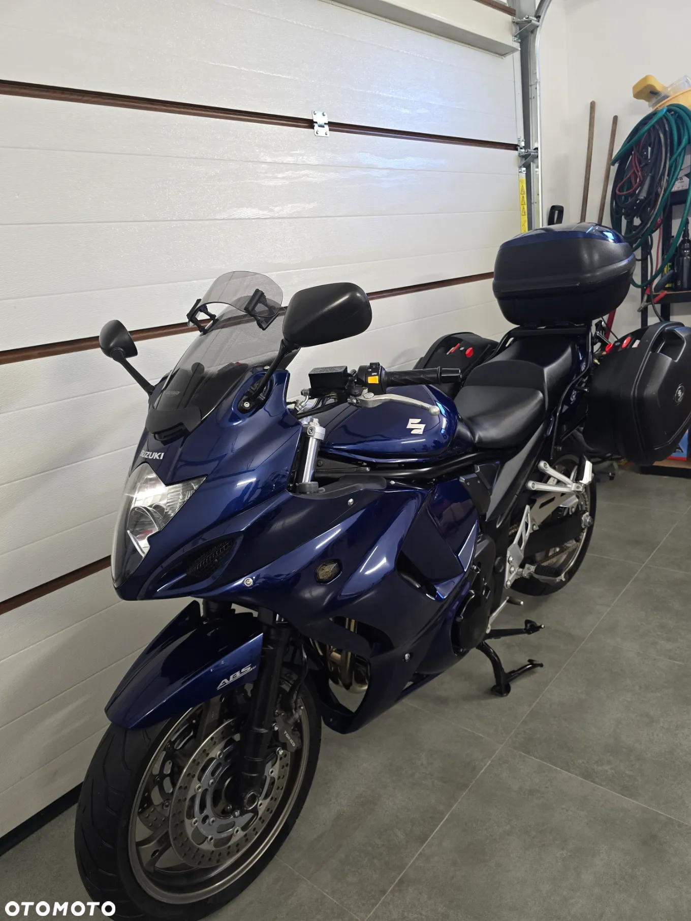 Suzuki GSX - 2