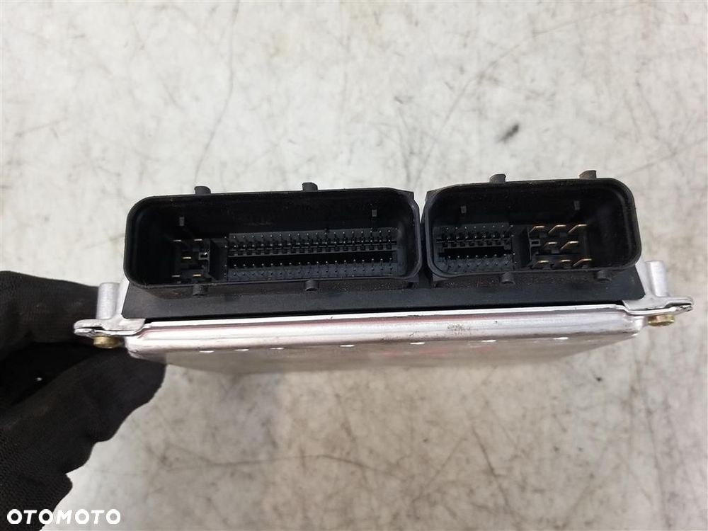 Komputer sterownik silnika Audi A6 C5 2,4 B 0261206122 3B0907552J BOSCH - 3