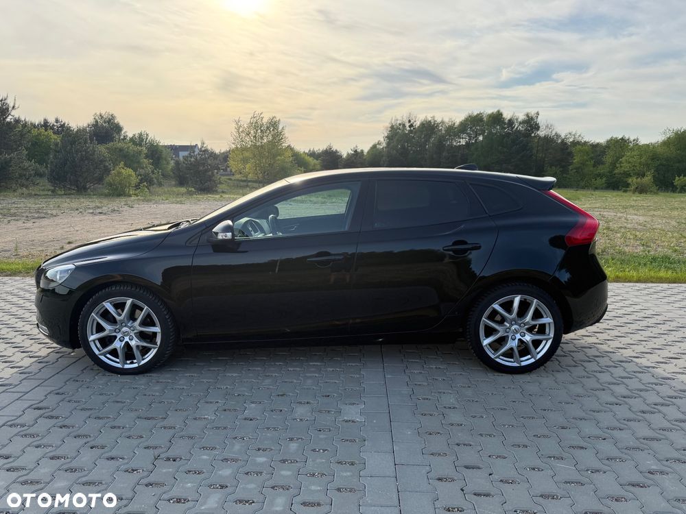 Volvo V40 D3 Momentum - 2