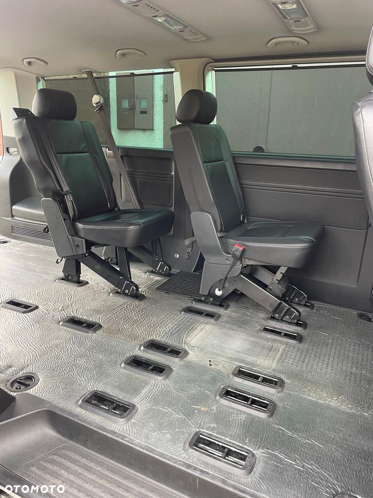 Volkswagen Caravelle 2.0 TDI L2 Highline - 12